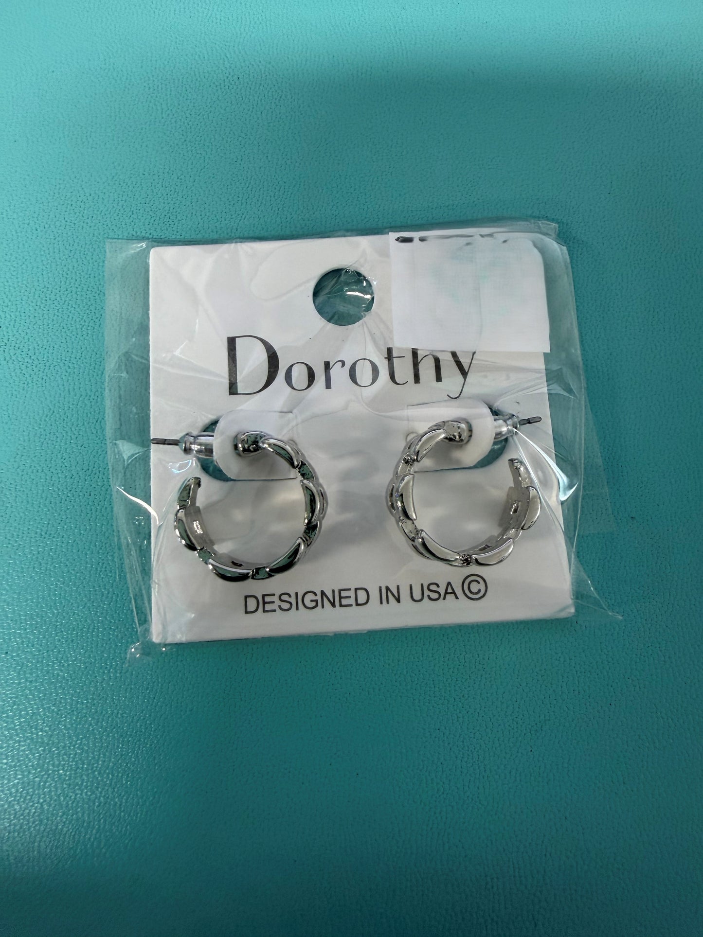 Small Chain Link Earrings