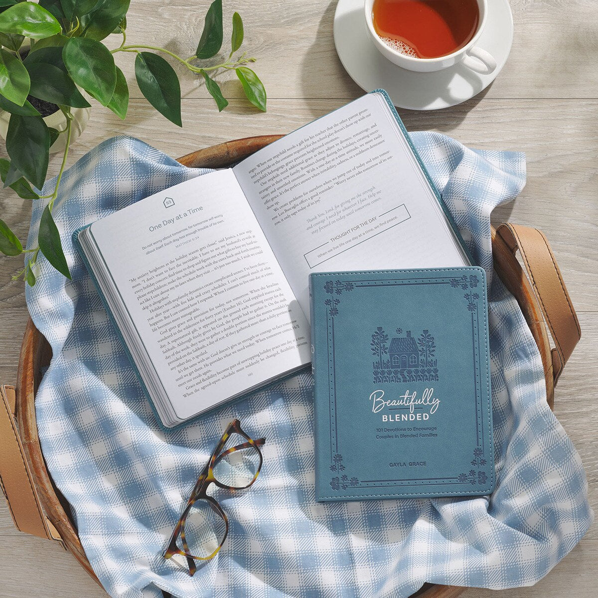 Beautifully Blended 101 Devotional to Encourage Couples