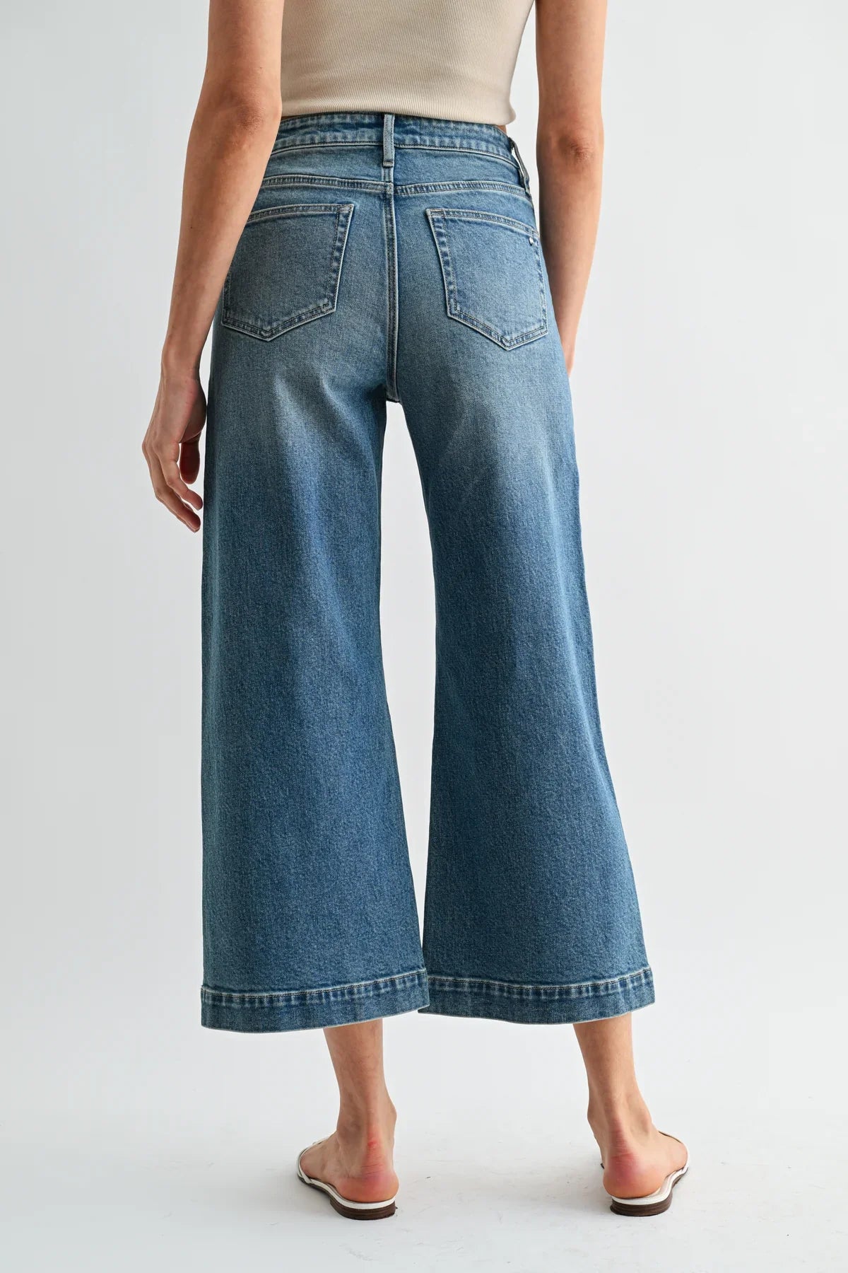 High Rise Wide Leg Crop Trouser Hem | Tangaroa