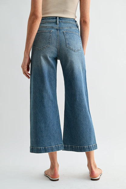 High Rise Wide Leg Crop Trouser Hem | Tangaroa