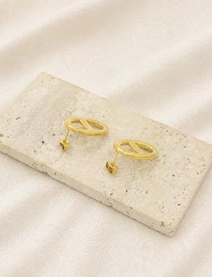 Gold Dipped Oval Bar Studs - GOLD